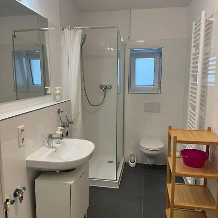 F 2 - 2 * Offenbach am Main